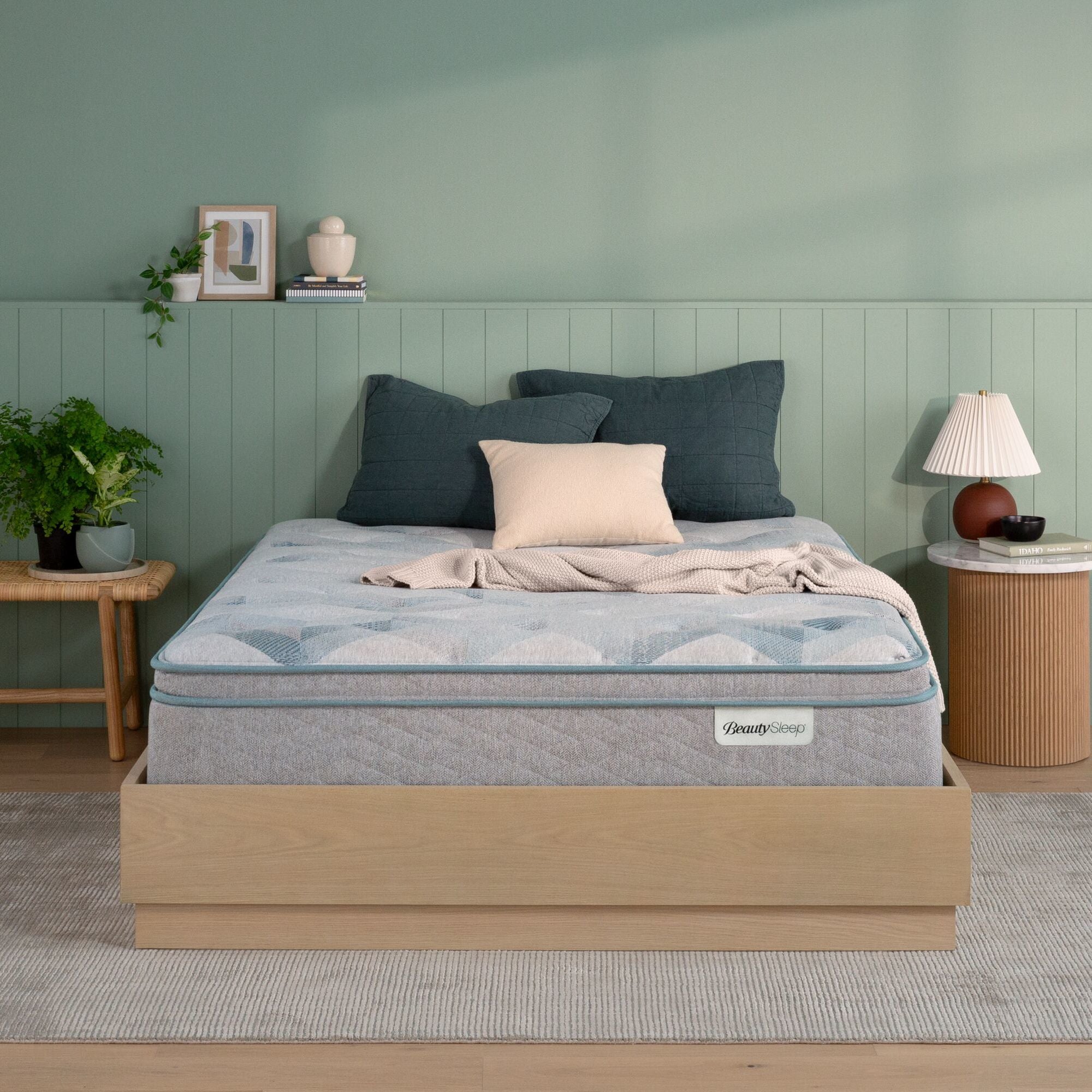 Casa Grande 14.25" Medium Pillow Top Mattress